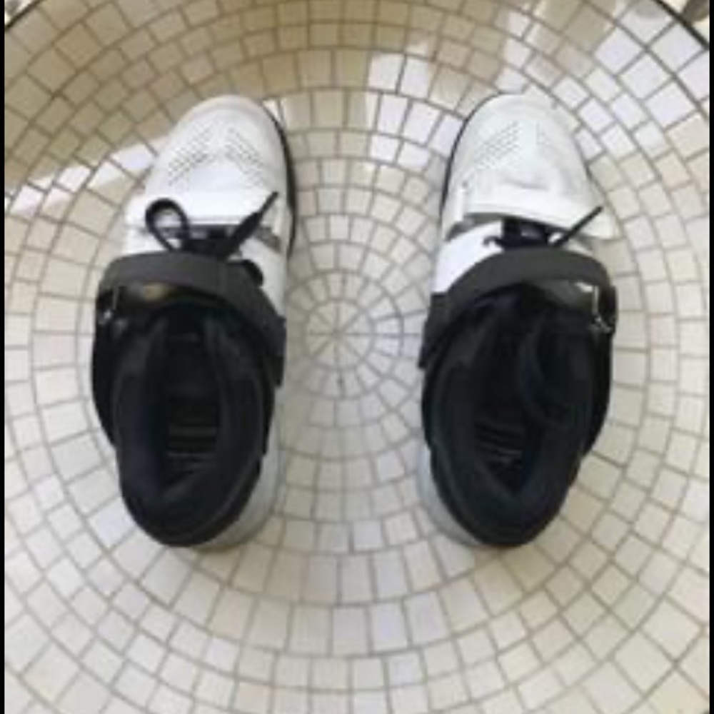 Reebok lifters